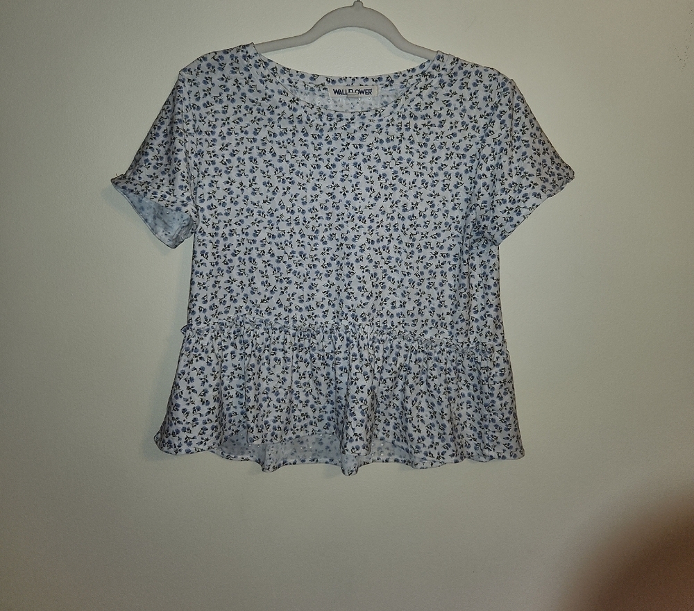 Wallflower White and Blue Floral Blouse